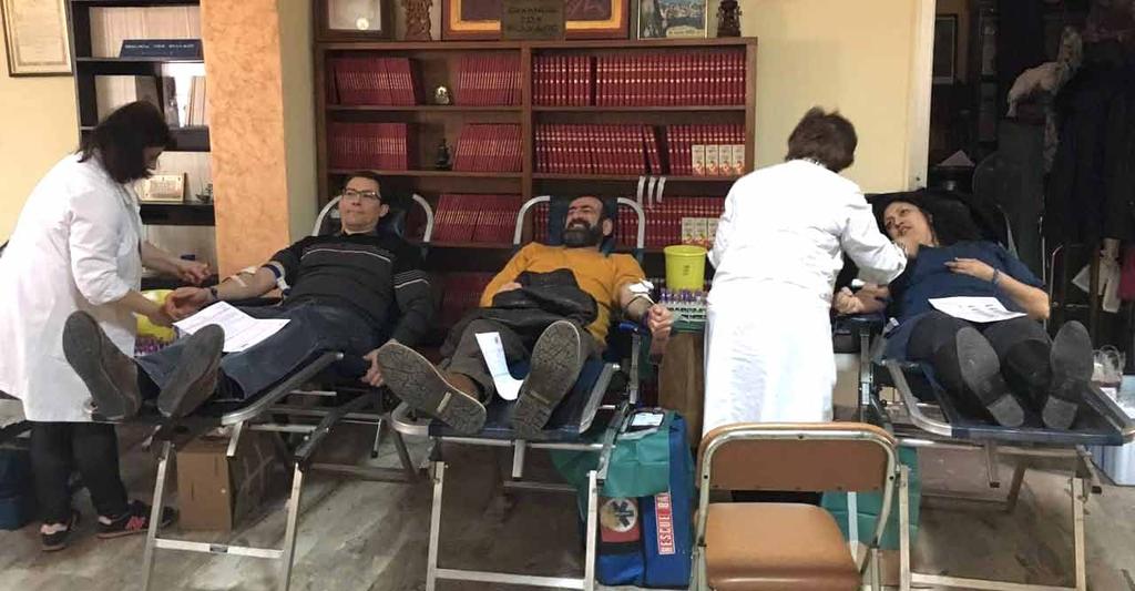 Ὁ Μακαριστός Μητροπολίτης πρώην Ετνα Χρυσόστομος (κατὰ κόσμον Ἰωάννης Γκονζάλεζ δε Ἰτουρριάγα-Ἀλεξόπουλος), γεννήθηκε στὴν Καλιφόρνια τῶν Η.Π.Α. τὸ ἔτος 1943.