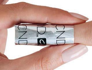 Αφήστε το CND Remover Wrap στο δάκτυλο για τον προτεινόμενο χρόνο, που αντιστοιχεί στο SHELLAC Top