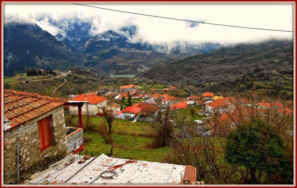 konstantinosdavanelos.blogspot.com σημαντικότερο ποτάμι ς αξίζει προσοχή μας, είι οδιπλά Εύηνος. σ Δημιουργεί τρία είι μοδικά άφθο φαράγγια συντήτε σ, πάρα σ πολλές Κόνισκα ν Πόρο.