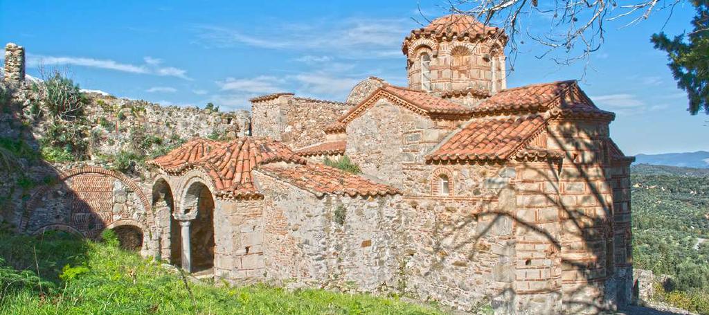 20. Ο ναός της Ευαγγελίστριας στον Μυστρά. Άποψη από τα ΝΑ (φωτ.: Α. Τάντσης). 21. Κάτοψη της Ευαγγελίστριας στον Μυστρά (σχ. Δώρα Μαγγανά). 22.
