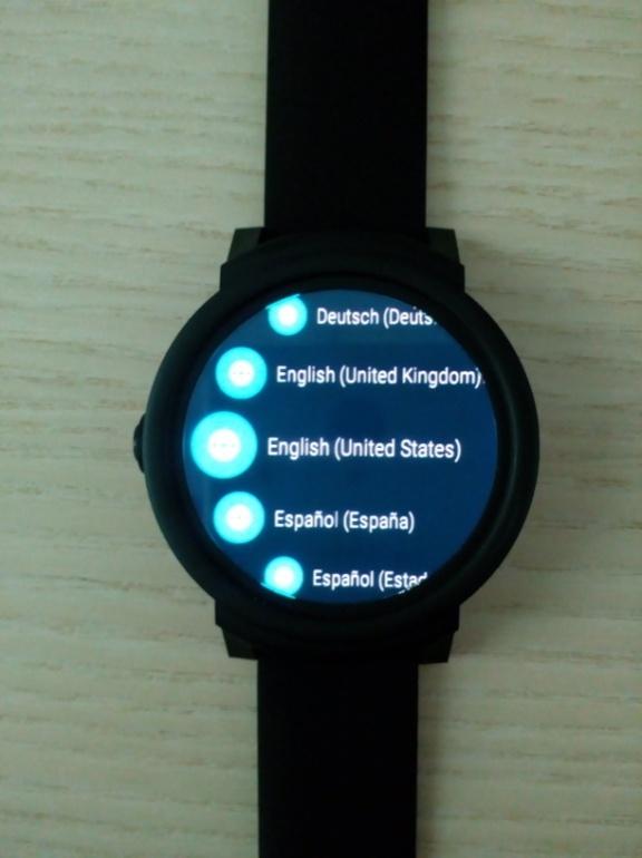 2. Εάν το smartwatch δεν έχει ήδη συνδεθεί με άλλο τηλέφωνο Με το smartwatch μη συνδεδεμένο, επιλέξτε πρώτα την προτιμώμενη γλώσσα.