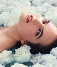 BEAUTY trend Με τη Νεφελη ΚυπριαΝου Celadon Cruise Body Scrub, απολεπιστικό σώματος της Baija Paris, της γαλλικής μάρκας, για την περιποίηση του σώματός σου.