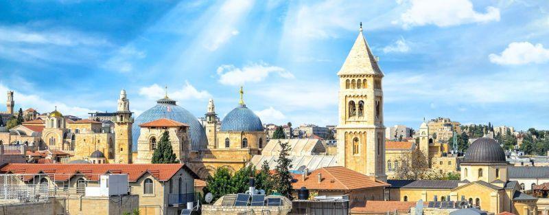 την ξενάγηση Φεύγουμε για τον Ιορδάνη Ποταμό και στο σημείο που βαπτίστηκε ο Κύριος μας, προκειμένου να τελέσουμε Αγιασμό.
