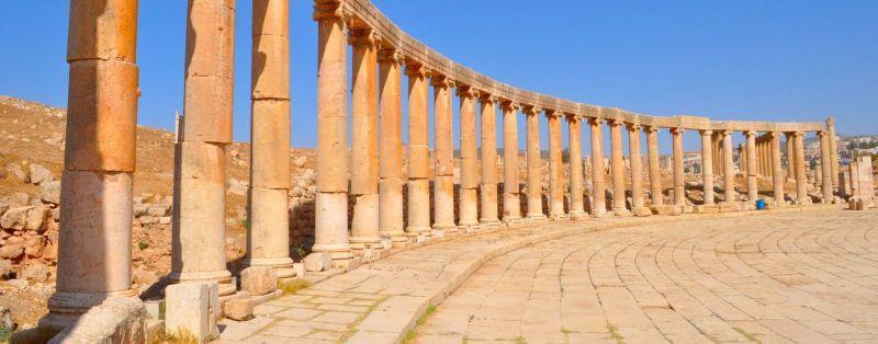 ΔΕΝ ΠΕΡΙΛΑΜΒΑΝΟΝΤΑΙ: Ό,τι αναφέρεται στο πρόγραμμα σαν προαιρετικό. Είσοδοι στους αρχαιολογικούς χώρους.