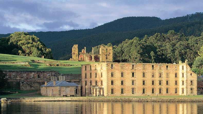 Port Arthur Port Arthur Convict Site, Tasman National Park FREE Wi-Fi ON COACH* Port Arthur Operates: 8.15am DAILY except Sat October 1 through to April 30 9.