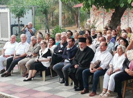 είναι πάρα πολύ μικρή -περίπου η ίδια με την πιθανότητα να κερδίζουν στο λαχείο!