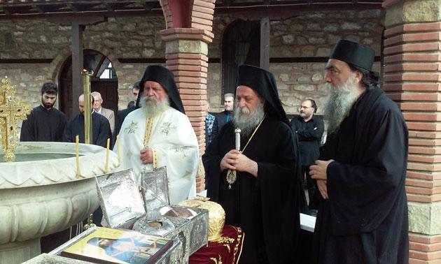 Στην πανήγυρη παρευρέθηκαν και συμμετείχαν ο Καθηγούμενος της Ιεράς Μονής Αγίου Νικολάου του Αναπαυσά Μετεώρων Αρχιμ. Πολύκαρπος, ο Καθηγούμενος της Ιεράς Μονής Αγίας Παρασκευής Μαζίου Μεγάρων Αρχιμ.