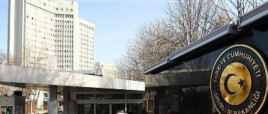 ¾ç 3 Հայոց Ցեղասպանութեան հարցով Անգարան դժգոհութիւն յայտնած է Հոլանտան ներկայացնող դիւանագէտին Թուրքիոյ արտաքին գործոց նախարարութիւն հրաւիրուած է Անգարայի մէջ Հոլանտայի գործերու ժամանակաւոր