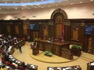Հոլանտայի հայամէտ քաղաքական գործիչներու կողմէ: Անոր խօսքերով` Թուրքիոյ որդեգրած դիրքորոշումը 1915-ի վերաբերեալ կը հիմնուի «պատմական իրականութեան եւ իրաւական չափանիշներու վրայ»: «1915-ը Թուրքիոյ եւ