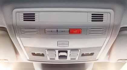 16 18 ŠKODA CONNECT: ΚΑΙ ΕΙΣΤΕ ΠΑΝΤΑ ΣΥΝΔΕΔΕΜΕΝΟΙ.