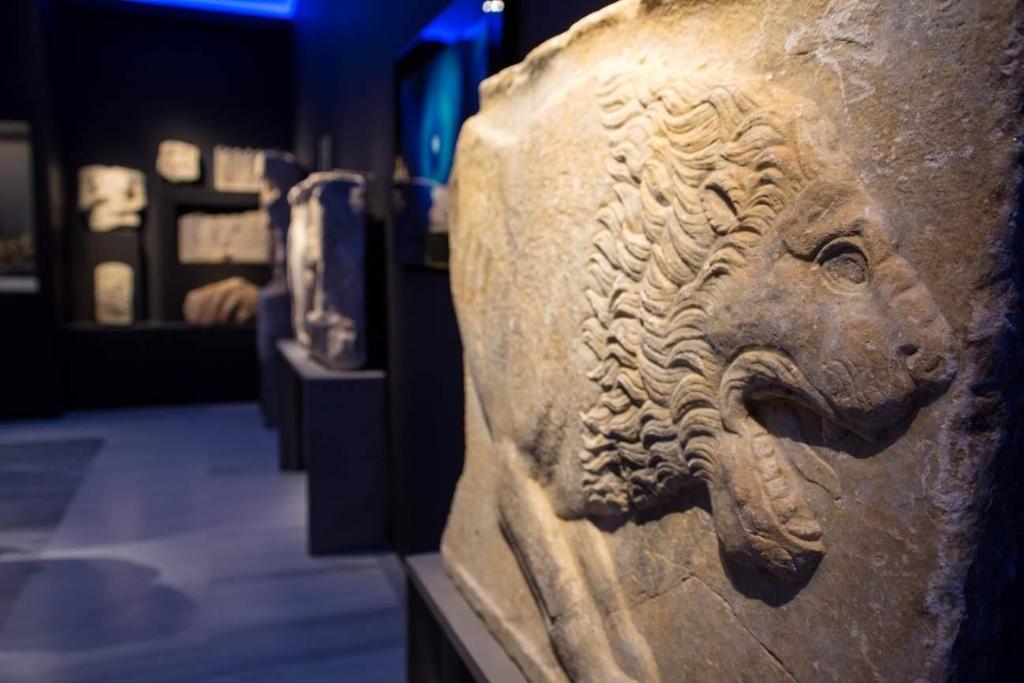 Στάση 1η Αρχαιολογικό Μουσείο Τεγέας Το Αρχαιολογικό Μουσείο Τεγέας βρίσκεται στο χωριό Αλέα, 9 χλμ. περίπου νοτιανατολικά της Τρίπολης.