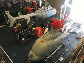 Το TRS-4D προσφέρεται τόσο σε διαμόρφωση σταθερής όσο και περιστρεφόμενης κεραίας, όπως εγκαθίσταται στα LCS και MMSC.