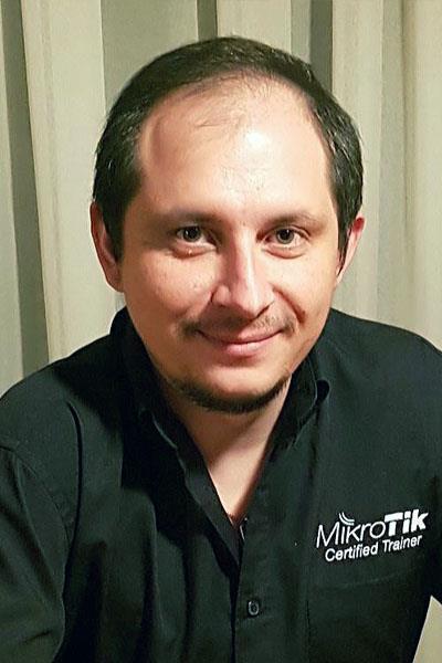 Λίγα λόγια για μένα Μαραγκουδάκης
