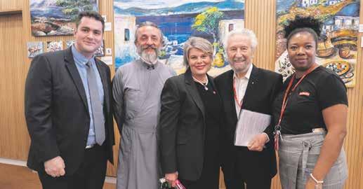 ΠΑΡΟΙΚΙΑ Χρώματα, χαμόγελα, αγάπη και πάνω από 30.