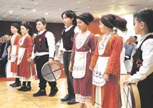 ΠΑΡΟΙΚΙΑ Η Κυπριακή Κοινότητα ΝΝΟ γιόρτασε τα 90 της χρόνια, καμαρώνοντας τους νέους της Κλίμα χαράς, συγκίνησης και αισιοδοξίας επικράτησε στην επετειακή εκδήλωση Τα 90 χρόνια από την ίδρυση της
