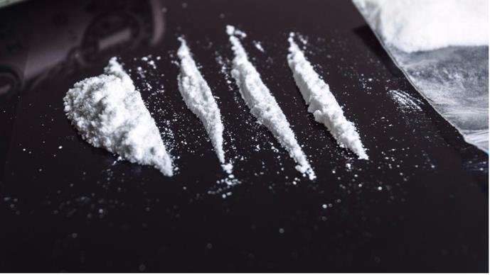 Μεθαμφεταμίνη (speed) Η μεθαμφεταμίνη, επίσης γνωστή ως μεταμφεταμίνη (INN), δεξτρομεθαμφεταμίνη, μεθυλαμφεταμίνη, N-μεθυλαμφεταμίνη και