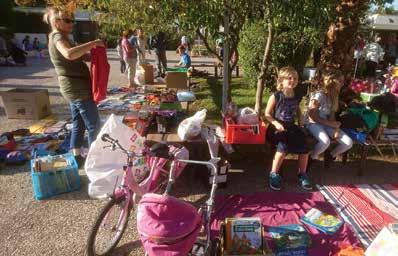 Flohmarkt der Grundschule / Το παζάρι του Δημοτικού Albrecht Haffner, Leiter Grundschule / Διευθυντής του Δημοτικού Der Flohmarkt ist seit vielen Jahren ein fester Bestandteil des Jahresprogramms in