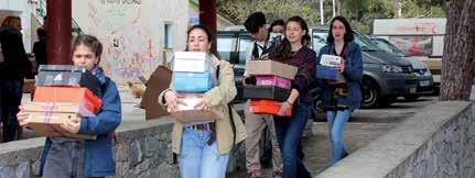 Die vierte Aktion Schuhkarton mit Vertretern der Organisationen, die die Pakete und Spenden erhalten (PIKPA-Village auf Lesbos, Flüchtlingslager auf Chios, Hellenic Ministries, Caritas Athen,