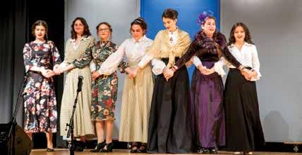 La grande Mademoiselle La vie de Coco Chanel SchülerInnen des Französischkurses 12d/e / Μαθήτριες και μαθητές του τμήματος των Γαλλικών 12d/e Schon in der 11.