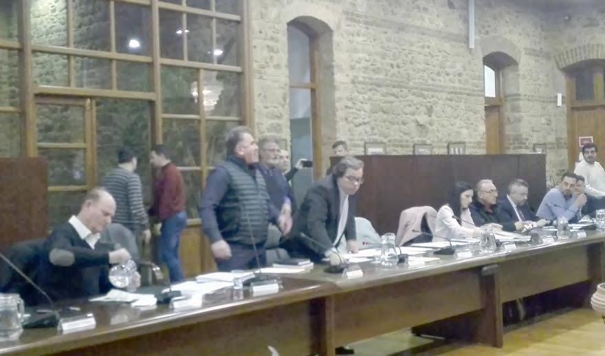 τη δήλωση ανεξαρτητοποίησης του συμβούλου Δημ. Τραπεζανλή, από την παράταξη Βοργιαζίδη, την τοποθέτηση του δημάρχου απέναντι σ αυτό και την απάντηση Τραπεζανλή επί της τοποθέτησης Βοργιαζίδη. Ο κ.