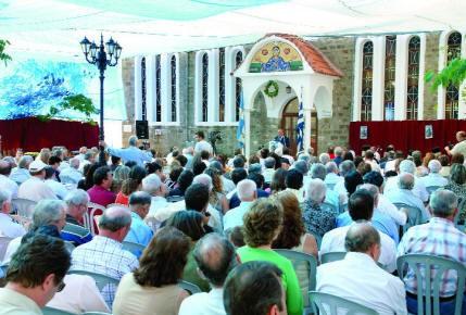 Σύσσωμο το χωριό παρακολούθησε τις εργασίες μέχρι τέλους.