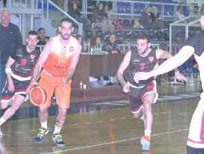 τοπικα Μ. ΠΑΡΑΣΚΕΥΗ 26 ΑΠΡΙΛΙΟΥ 2019 15 _3 Σειρά υπολογισμών Ο Κολοσσός έφερε τα πάνω-κάτω στην Basket League με το "διπλό" στο Λαύριο και παρέμεινε ζωντανός για άλλη μία αγωνιστική.