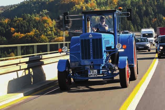 REPORT Αναπτύσσοντας 114 ίππους από έναν κινητήρα 10 λίτρων, το Hanomag Robust 800-6 κινείται κατά μήκος των γερμανικών αυτοκινητόδρομων με