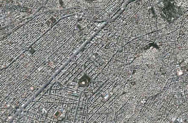 Κεφάλαιο 1ο Εικόνα 1.14: Η Αθήνα σήμερα. Πηγή: Google Earth Για την αντιμετώπιση του προβλήματος εισήχθη πριν από 30 περίπου χρόνια η έννοια του βιοκλιματικού αρχιτεκτονικού σχεδιασμού.
