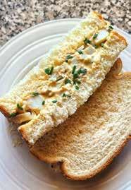Adjust seasoning with salt and pepper. 3. Plate your omelet, drizzle some extravirgin olive oil and serve with crusty bread. (για 1 άτομο) 2 κουταλιές της σούπας.