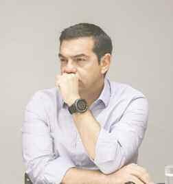 για να αλλάξει αυτές τις διατάξεις που ουσιαστικά αλλάζουν την έννοια του θεσμού.