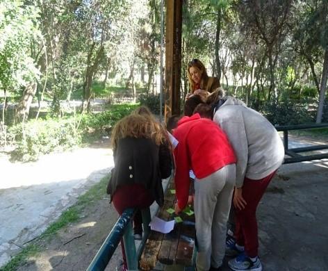 Οι μαθητές ακολουθούν τον μίτο της Αριάδνης 2 ος σταθμός: «Βρες τη λέξη» Εδώ οι μαθητές έπρεπε να παίξουν