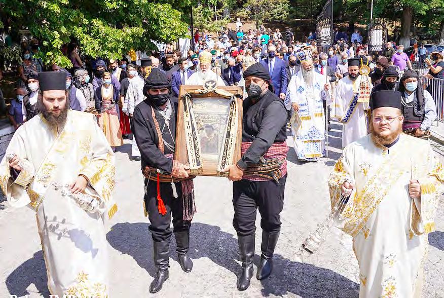 Παντελεήμων. Την Κυριακή 15 Αυγούστου το πρωί στο Πολυαρχιερατικό Συλλείτουργο προεξήρχε ο Μητροπολίτης Κερκύρας, Παξών και Διαποντίων Νήσων κ.