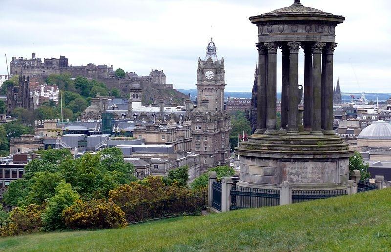 Αντίγραφο του μνημείου του Λυσικράτη στο Calton Hill του Εδιμβούργου στην Σκοτία Πηγή εικόνας:
