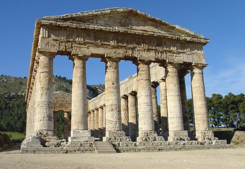 Ο ΔΩΡΙΚΟΣ ΝΑΟΣ ΤΗΣ ΕΓΕΣΤΑΣ ΣΤΗ ΣΙΚΕΛΙΑ Πηγή