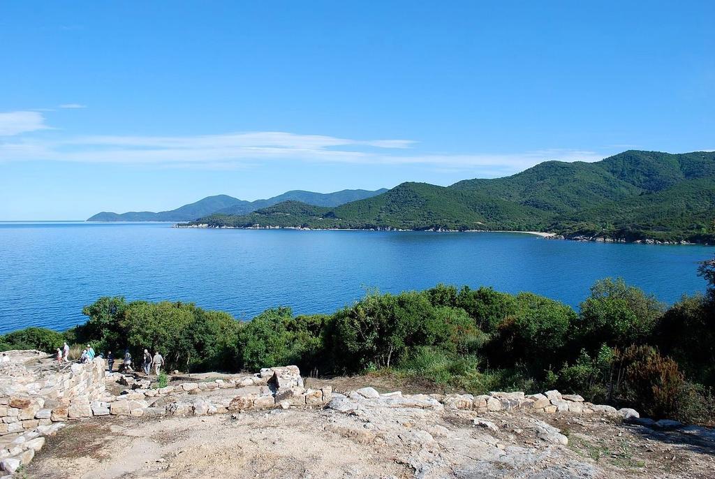 ΑΡΧΑΙΑ ΣΤΑΓΕΙΡΑ: ΑΓΟΡΑ Πηγή εικόνας: