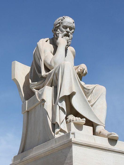 ΣΩΚΡΑΤΗΣ Ο Σωκράτης θεωρείται ο πατέρας της «διαλεκτικής μεθόδου» και κήρυττε την ηθική διαβίωση.