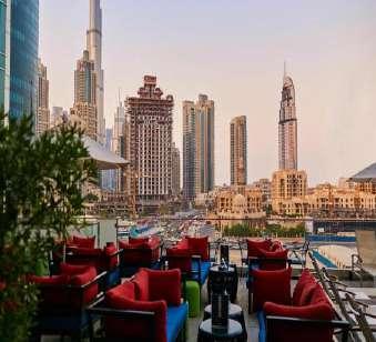 Για τους ταξιδιώτες αναψυχής, το ξενοδοχείο βρίσκεται σε ιδανική τοποθεσία ανάμεσα στο Dubai