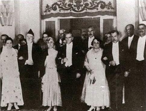 Ο Μουσταφά Κεμάλ με τον Ελευθέριο Βενιζέλο στην Άγκυρα στις 27.10.