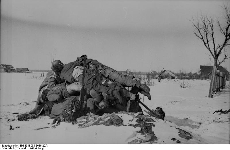 Νεκροί στρατιώτες στο ανατολικό μέτωπο, 1942, Ομοσπονδιακά Γερμανικά Αρχεία Πηγή εικόνας: