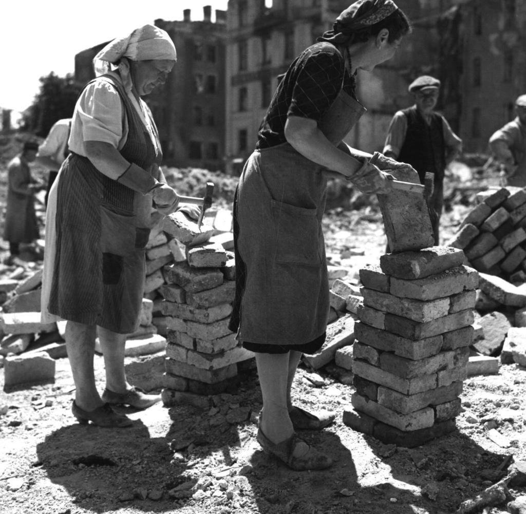 Πηγή εικόνας: https://www.welt.de/geschichte/zweiter-weltkrieg/article122805985/die-geschichtsblinde-attacke-der-gruenen.