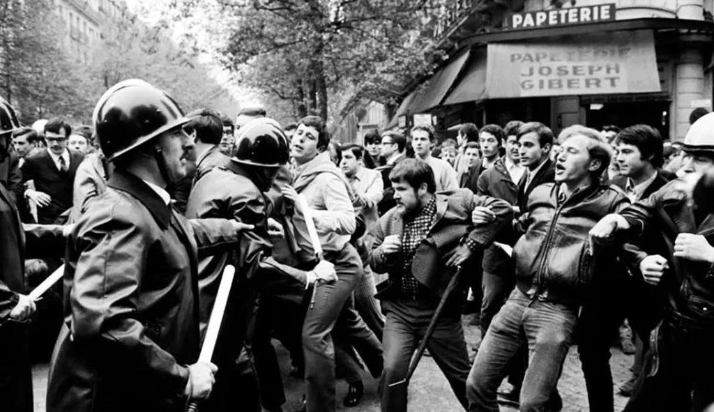 ΠΑΡΙΣΙ: ΜΑΗΣ ΤΟΥ 68 Πηγή εικόνας: