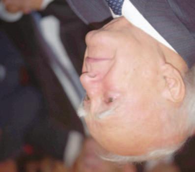 ΕΥΤΥΧΙΣΜΕΝΟΣ Ο ΚΑΙΝΟΥΡΓΙΟS ΧΡΟΝΟΣ Παράλληλα συνενώνει τις ευχές της για την παγίωση των Οικουμενικών Αξιών της αγάπης, του σεβασμού και της ελευθερίας. Κάθε άνθρωπος, έχει δικαίωμα στη ζωή.