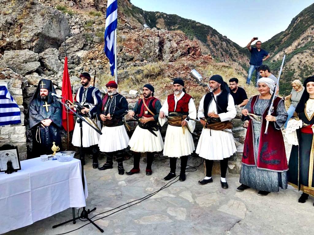 26/07/2021 Τιμήθηκαν οι ήρωες του τελευταίου οχυρού της Ελλάδος που κατέκτησε ο Πορθητής Στην αιματοβαμμένη ιστορία του Έθνους στάθηκε ο Μη