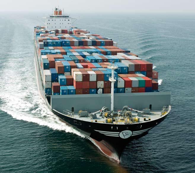 ΜARITIME SAFETY AND PROTECTION OF THE ENVIRONMENT AIR EMISSIONS FROM SHIPS The UGS examines air emissions from ships in the context of ongoing international debates regarding the best approach