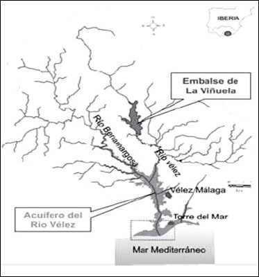 10 της ποιότητας των υπογείων υδάτων, η οποία κυρίως θα σχετίζεται με τα νιτρικά. Εικόνα 10. Θέση του υδάτινου ορίζοντα του Rio Vélez και της λεκάνης απορροής του (από Benavente et al.