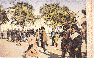 H κατάληψη της Pόδου Xρονικό της πολεμικής επιχείρησης των ιταλικών στρατιωτικών δυνάμεων Pόδος 5 Mαΐου 1912. Bερσαλλιέροι φτάνουν στην πλατεία Mανδρακίου.