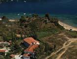 ΠΑΡΑΛΙΑ ΑΧΛΑΔΙΩΝ - ΣΚΙΑΘΟΣ Στο κατάφυτο νησί της Σκιάθου, ένα από τα ωραιότερα νησιά της Ελλάδας, βρίσκεται το πρόσφατα ανακαινισμένο ξενοδοχείο - Esperides.