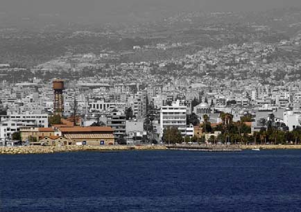 Θέλουμε να δημιουργήσουμε μια τέτοια βάση που να διασφαλίζει: Πρώτον, τη διάσωση των κτιρίων που αποτελούν τη βιομηχανική κληρονομιά της πόλης Δεύτερον, την έρευνα και τον έγκαιρο και ολοκληρωμένο