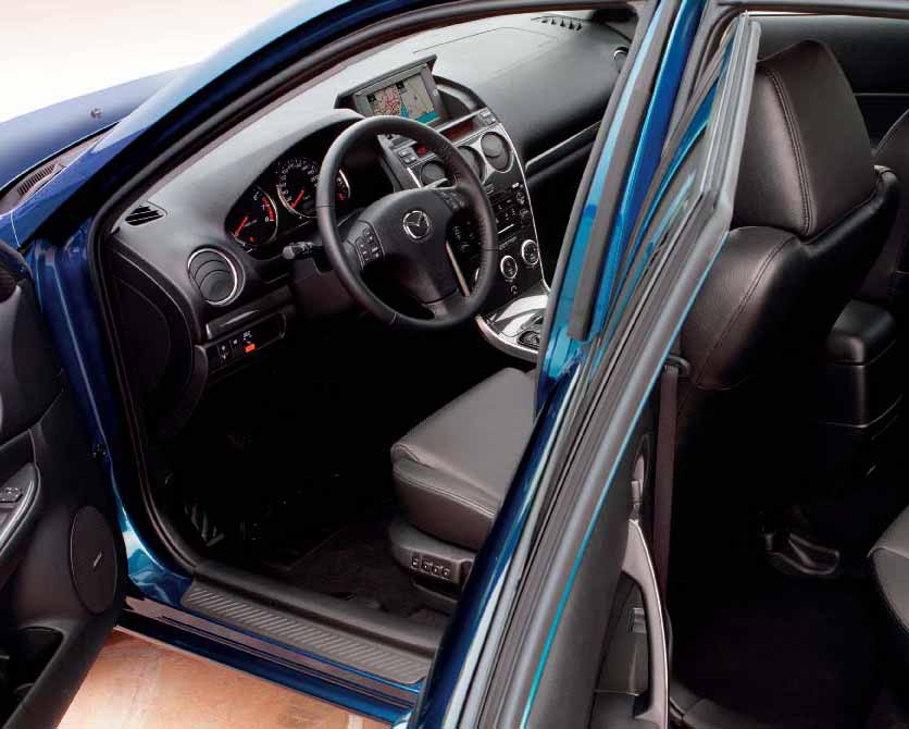 Ευέλικτο, άνετο και έτοιμο για όλες τις διαδρομές. Βλέποντας το στιλάτο και σπορ εσωτερικό του Mazda6, θα σκεφτείτε αμέσως ότι σχεδιάστηκε αποκλειστικά και μόνο για την απόλαυση.