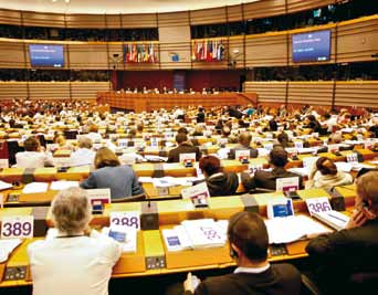 1 Η Επιτροπή των Περιφερειών σήμερα ένας ρόλος σε πλήρη εξέλιξη «Είμαστε οι πρέσβεις της Ευρώπης στις περιφέρειες, στις πόλεις και στους δήμους, καθώς, και ο εκπρόσωπός τους στον ευρωπαϊκό διάλογο.